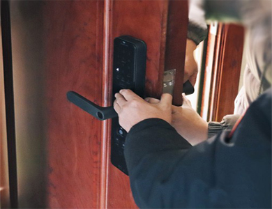 镇江24小时上门开锁公司